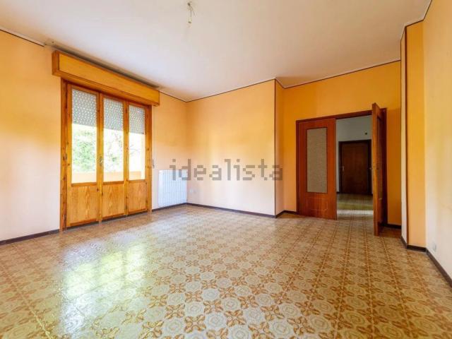 Appartamento in affitto di 123 m² in Via La Spezia