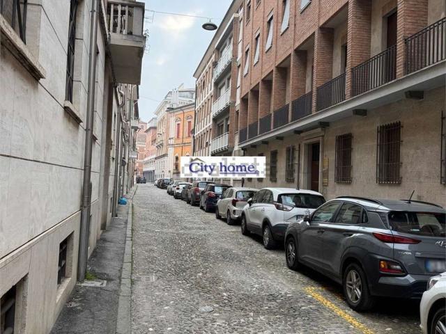 Appartamento in affitto di 124 m²