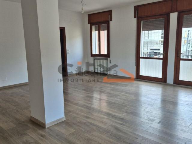 Appartamento in affitto di 125 m²