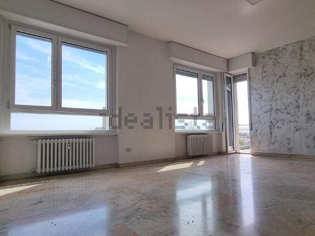 Appartamento in affitto di 125 m² in Via A. da Giussano, 79