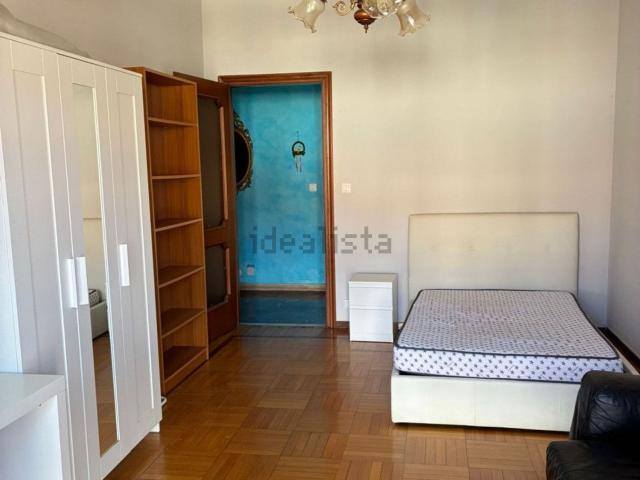 Appartamento in affitto di 125 m² in Via Buenos Aires