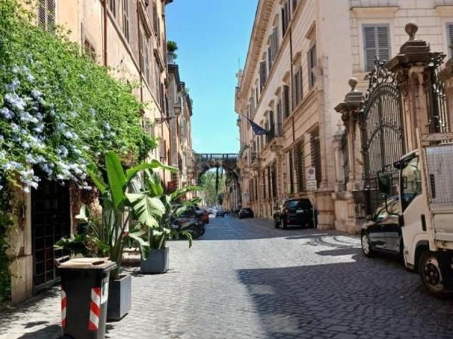 Appartamento in affitto di 125 m² in Via in Caterina