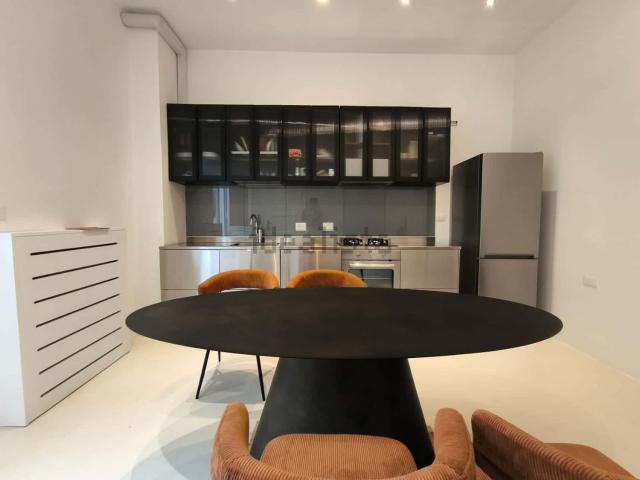 Appartamento in affitto di 125 m² in Via Irnerio, 9