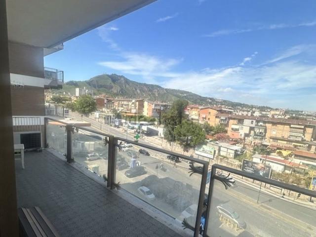Appartamento in affitto di 125 m² in Via Maria Bakunin Parco San Paolo