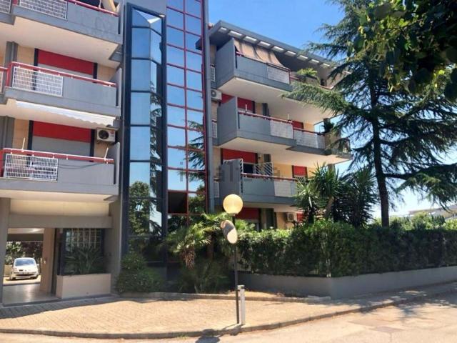Appartamento in affitto di 125 m² in Via Padre Pio da Pietrelcina