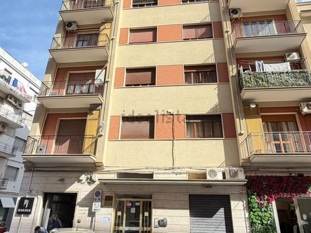 Appartamento in affitto di 125 m² in Via Virgilio, 35