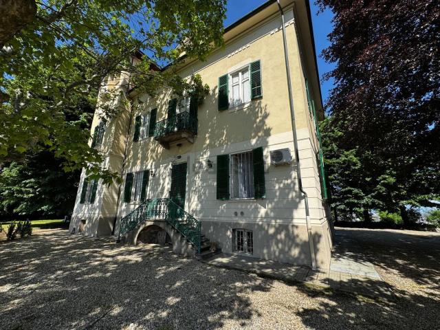 Appartamento in affitto di 125 m² in Strada dei Falconieri, 54