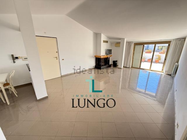 Appartamento in affitto di 126 m² in Via A. Stradella, 36