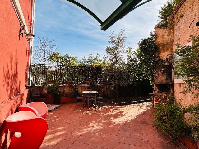 Appartamento in affitto di 128 m² in Via San Gaetano, 10