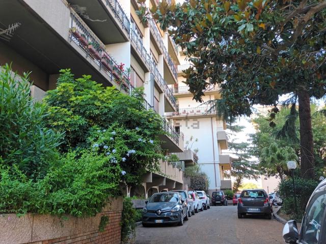 Appartamento in affitto di 128 m² in Viale Regina Margherita, 61