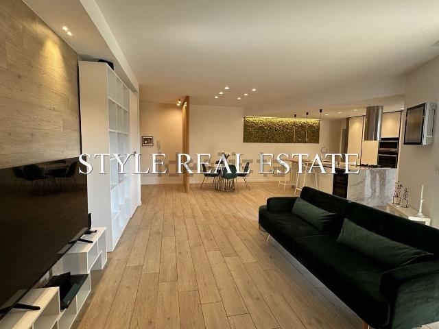 Appartamento in affitto di 128 m² in Viale Scala Greca, 67