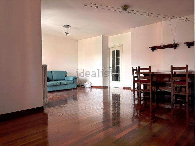 Appartamento in affitto di 129 m² in Corso T. Borsalino, 19