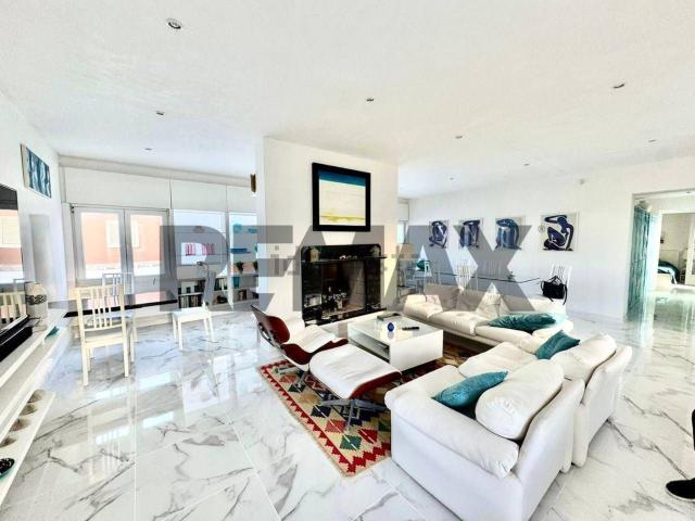 Appartamento in affitto di 129 m² in Piazzale del Mediterraneo, 20