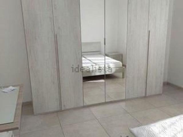 Appartamento in affitto di 1300 m² in Via Luigi Kossuth, 57127