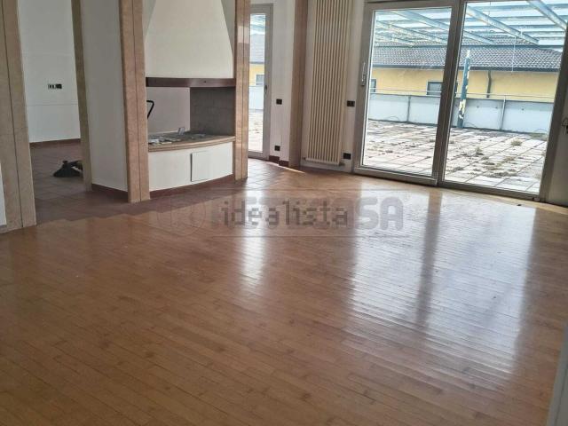 Appartamento in affitto di 130 m²