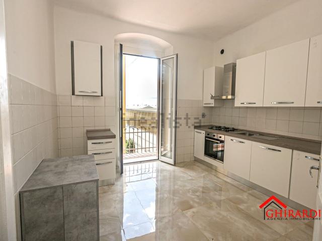 Appartamento in affitto di 130 m² in Via Carlo Corsi, 1