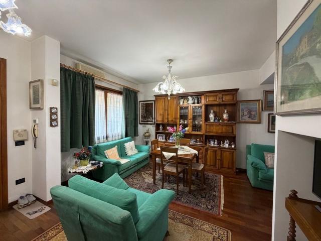 Appartamento in affitto di 130 m² in Via Carlo Goldoni