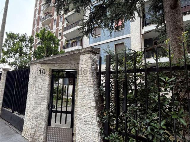 Appartamento in affitto di 130 m² in Via Albino, 10