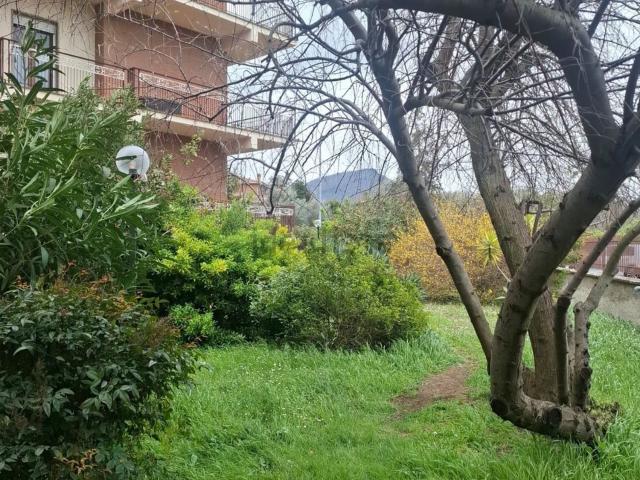 Appartamento in affitto di 130 m² in Via Alcide de Gasperi