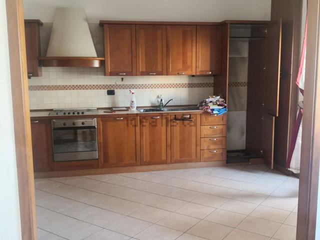 Appartamento in affitto di 130 m² in Via Gardesana, 69
