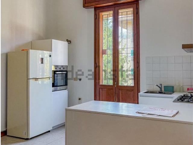 Appartamento in affitto di 130 m² in Via Giovanni Pascoli