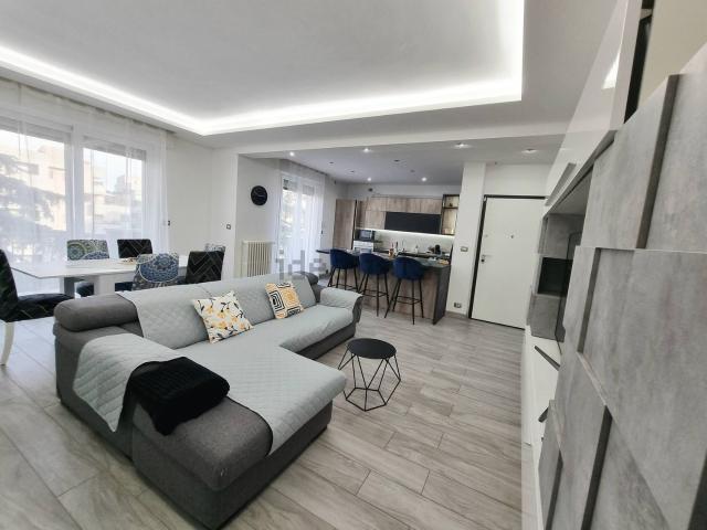 Appartamento in affitto di 130 m² in Via del Crocifisso