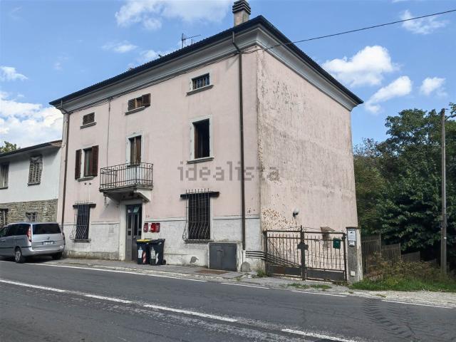 Appartamento in affitto di 130 m² in Via dell&apos Appennino