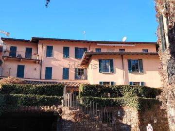 Appartamento in affitto di 130 m² in Via E. Sfondrati, 2