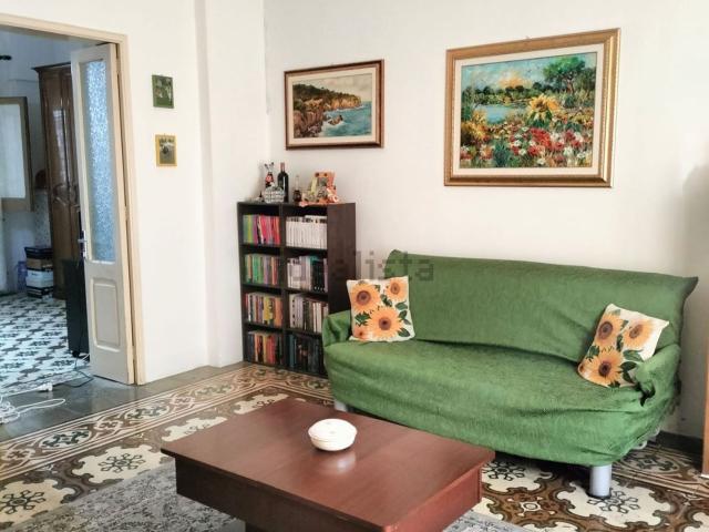 Appartamento in affitto di 130 m² in Via Firenze, 20