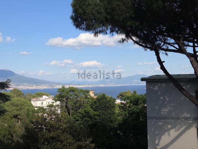 Appartamento in affitto di 130 m² in Via Francesco Petrarca