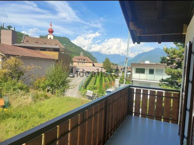 Appartamento in affitto di 130 m² in Via Heiligenberg, 8