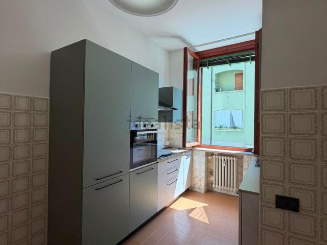 Appartamento in affitto di 130 m² in Via Luigi Einaudi, 3