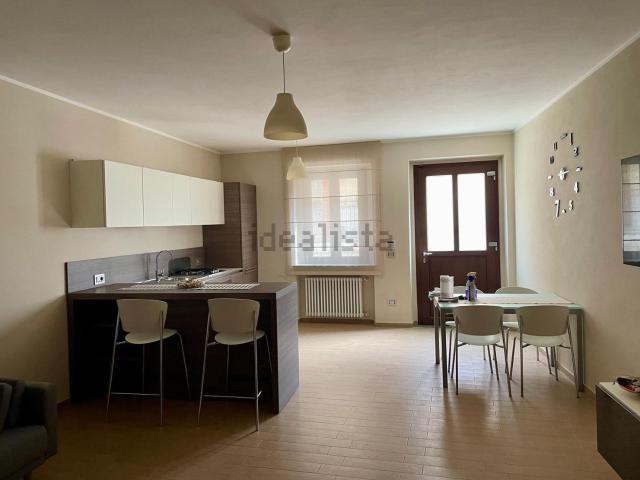 Appartamento in affitto di 130 m² in Via Mazzola, 6