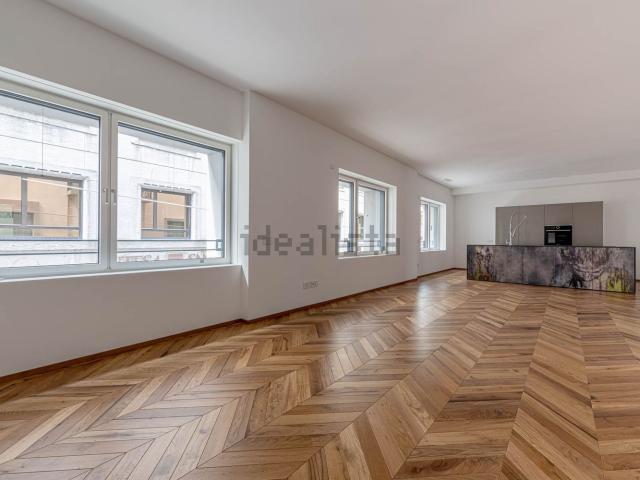 Appartamento in affitto di 130 m² in Via Martiri della Libertà