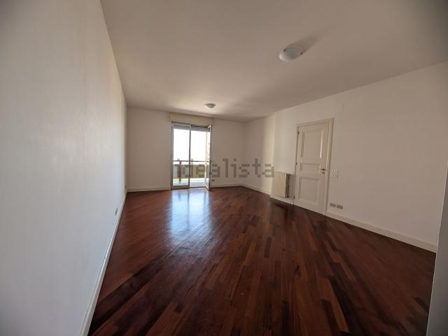 Appartamento in affitto di 130 m² in Via Minerva, 15