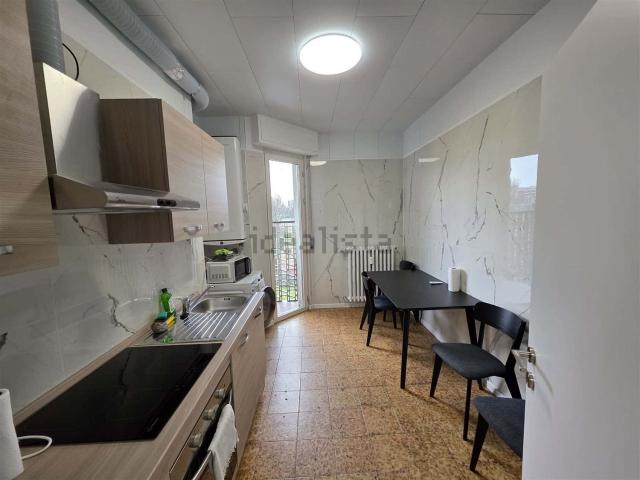 Appartamento in affitto di 130 m² in Via Savona, 80