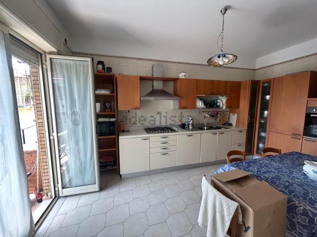Appartamento in affitto di 130 m² in Via San Gennaro Agnano
