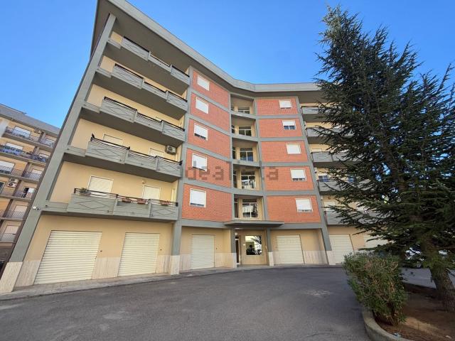 Appartamento in affitto di 130 m² in Via Sandro Pertini, 2