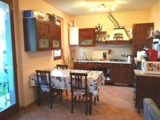 Appartamento in affitto di 130 m² in Via Porrenese, 6