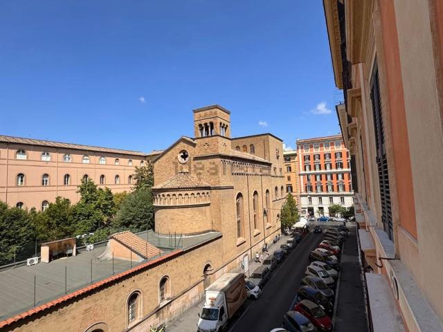 Appartamento in affitto di 130 m² in Via Plinio, 20