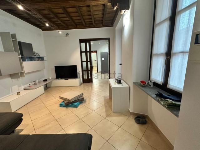 Appartamento in affitto di 130 m² in Via Rocciamelone, 3