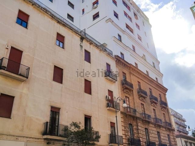 Appartamento in affitto di 130 m² in Via Roma