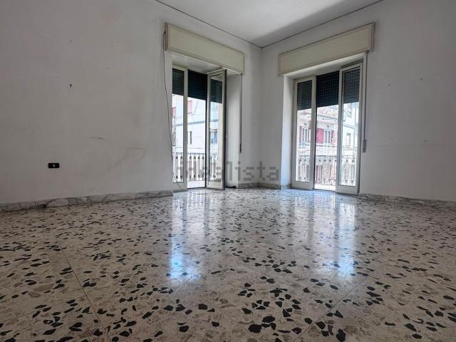 Appartamento in affitto di 130 m² in Via Unione Sovietica