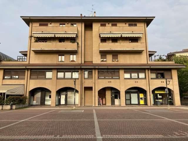 Appartamento in affitto di 130 m² in Via Vittorio Veneto