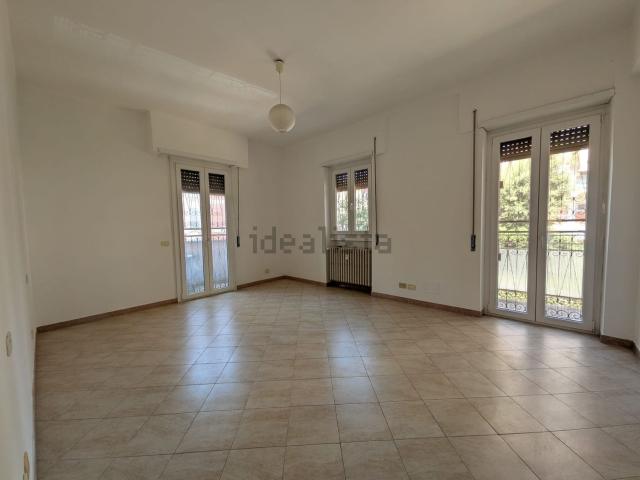 Appartamento in affitto di 130 m² in Via Vincenzo Cerulli, 30