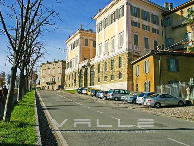 Appartamento in affitto di 130 m² in Viale delle Mura