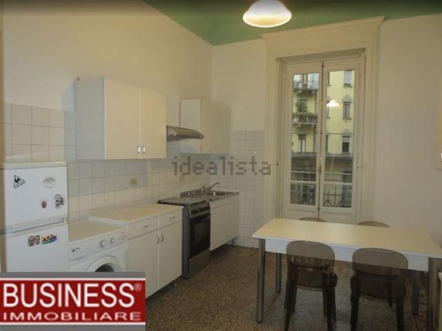 Appartamento in affitto di 130 m² in Viale Gran Sasso, 7