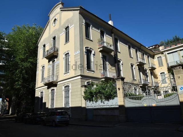 Appartamento in affitto di 130 m² in Corso Dante, 102