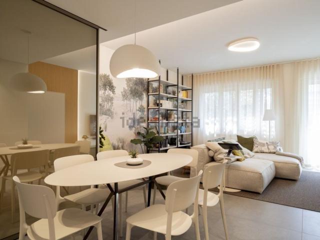 Appartamento in affitto di 130 m² in Corso del Popolo, 115