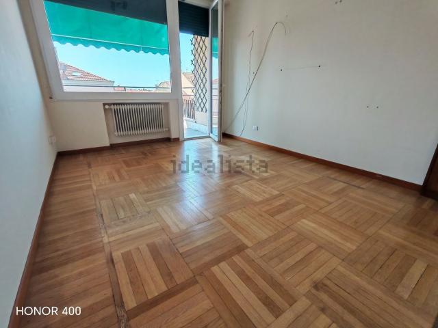 Appartamento in affitto di 130 m² in Corso Felice Cavallotti